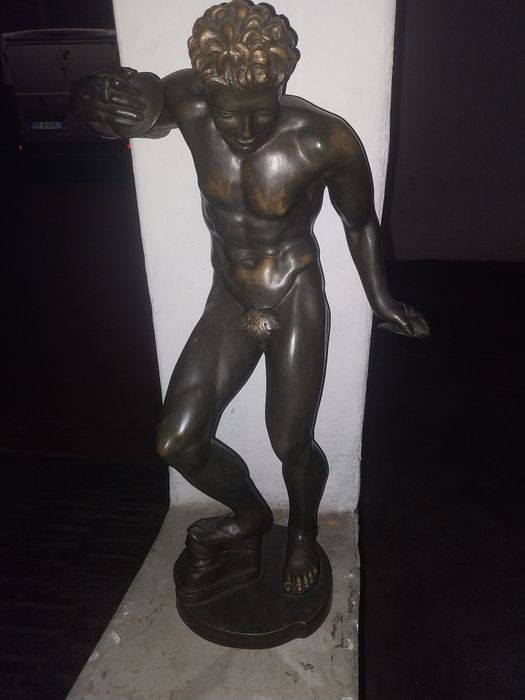 Statuie din bronz