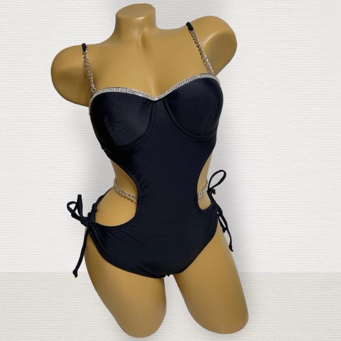 Costume de baie noi .Marimi de la 36 la 50