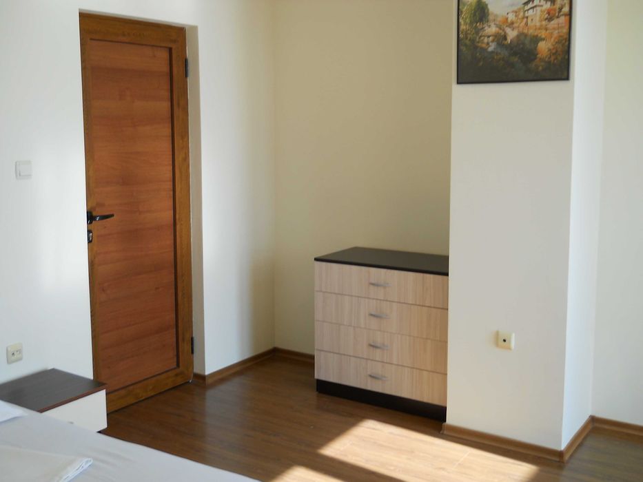 Тристаен апартамент 131 кв.м. Свети Влас под наем