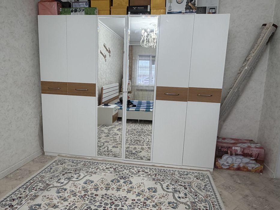 Спальный гарнитур