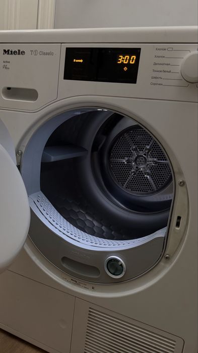 Продам сушильную машину Miele