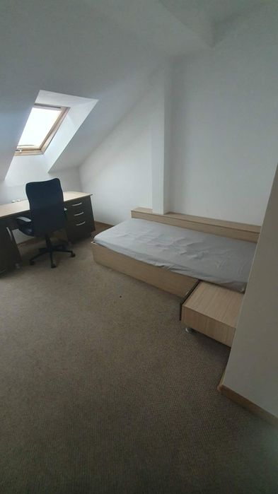 Închiriez ap cu 3 camere/la 5 minute de UMFST