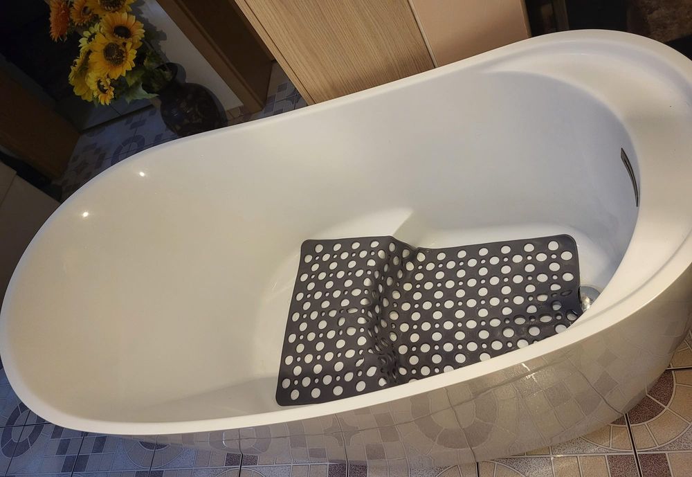 Cada freestanding diplon 1270 ovala pe alb