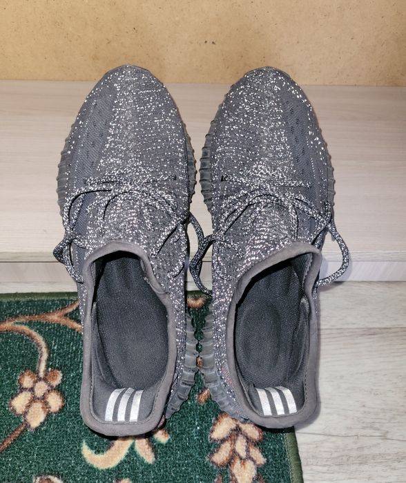 Продам Adidas Yeezy boost 350 V2