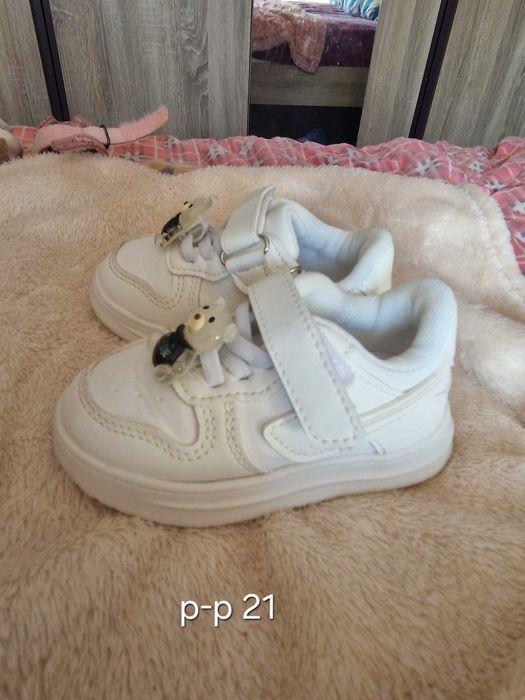 Лот обувки от 18 до 23номер