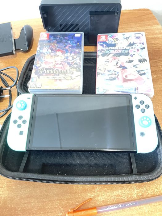 Продам игровую приставку