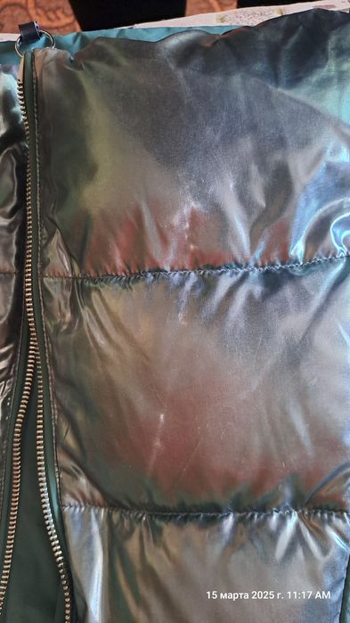 Продам куртку женскую