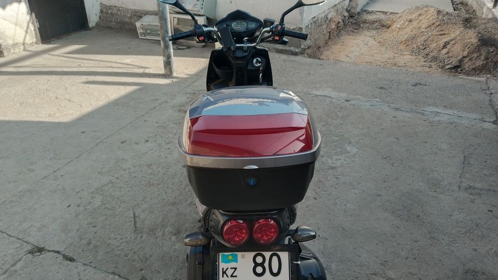 Продам скутер 150 куб