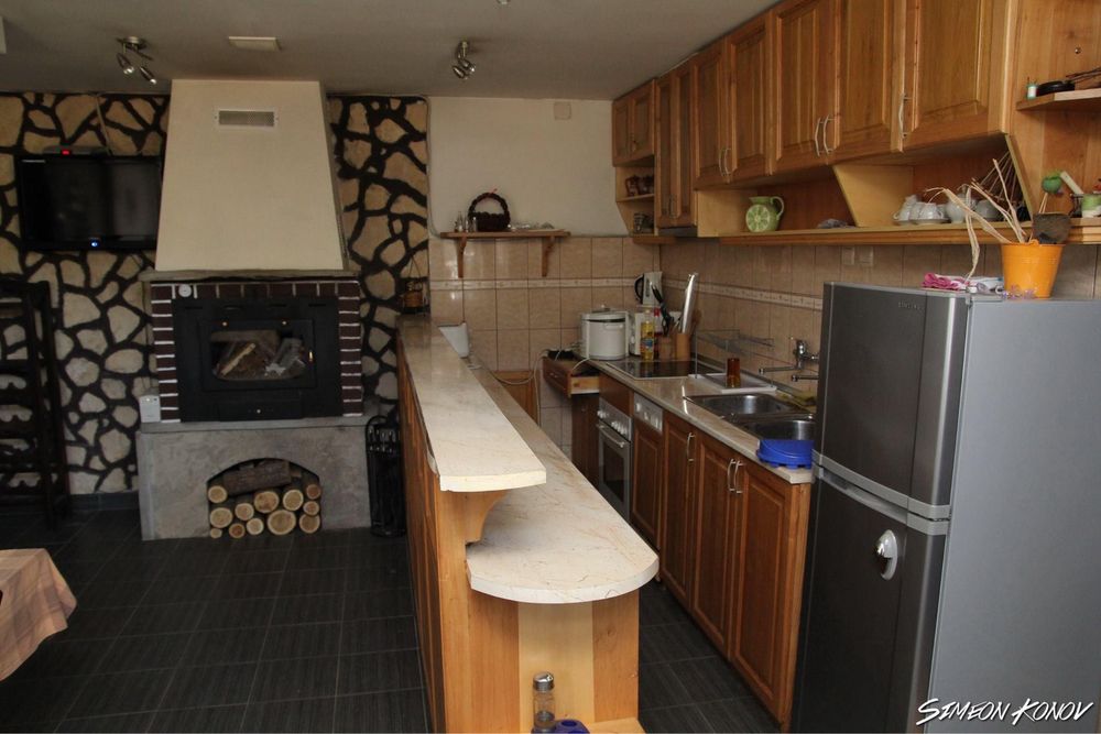 Продава се Къща в с. Ломец, Област Ловеч - 390 кв.м за 505 €/кв.м - Снимка #10