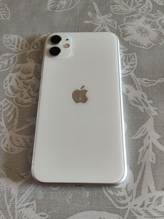 Продам iPhone 11