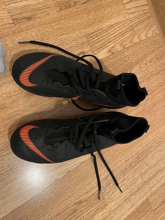 Ghete de fotbal cu crampoane Nike Mercurial (38)