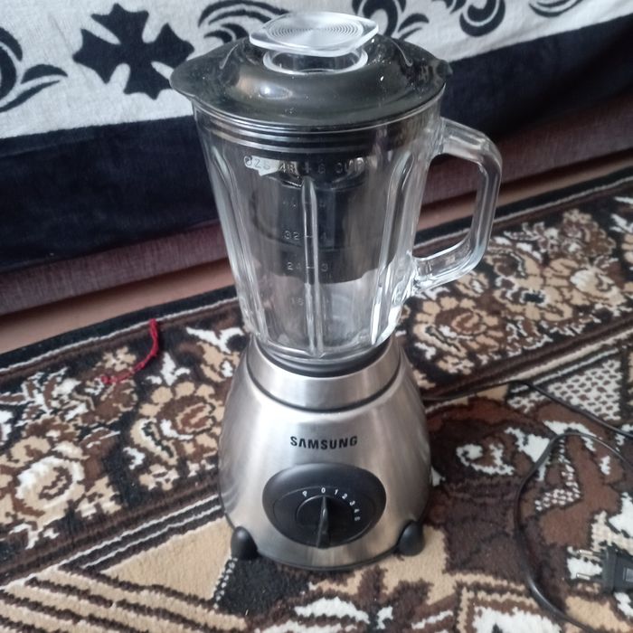 Блендер новый 200000сум
