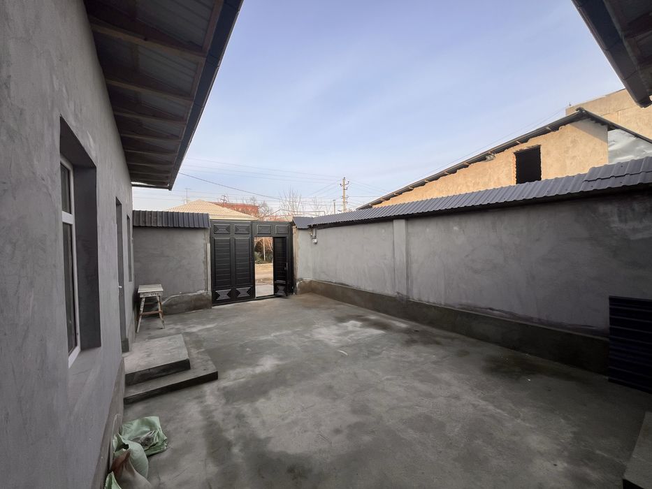 Uy sotiladi 3 xonalig