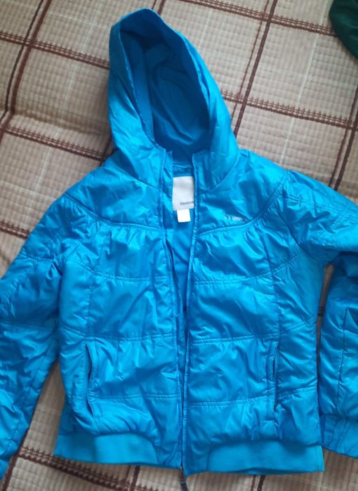 Продам Куртки 5000 тенге