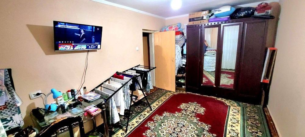 1/1/4 массив Ялангач, ориентир 7 я поликлиника,дом кирпич,26 м2