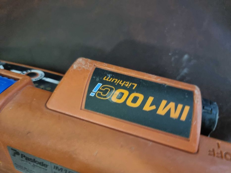 Пистолет за пирони PASLODE IM100I