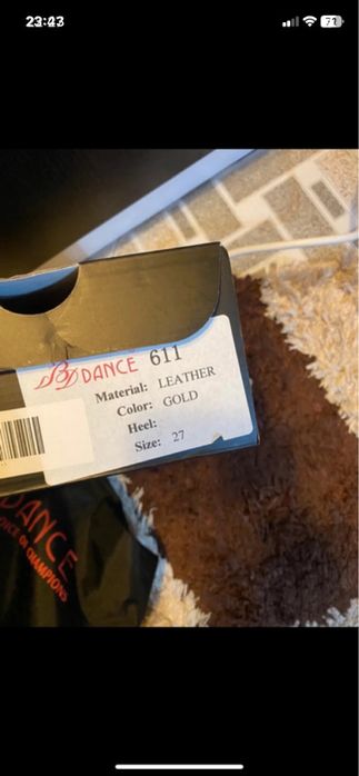 Pantofi de dans pentru fete, in stare foarte buna. Marinea 27