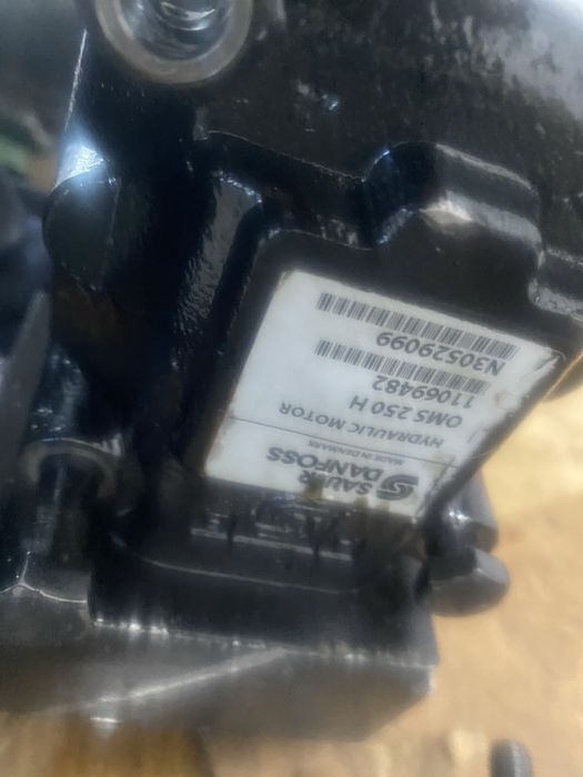 Pompa hidraulika hidromotor rotire mini neuson