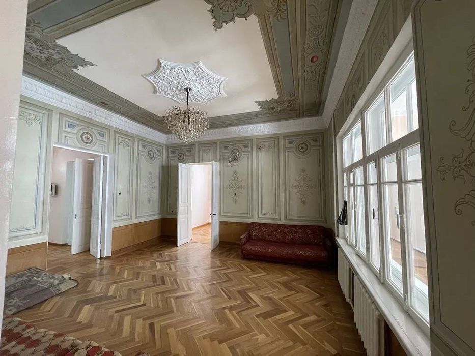 Сдается участок Мирабадский район, можно под офис ( н662 )