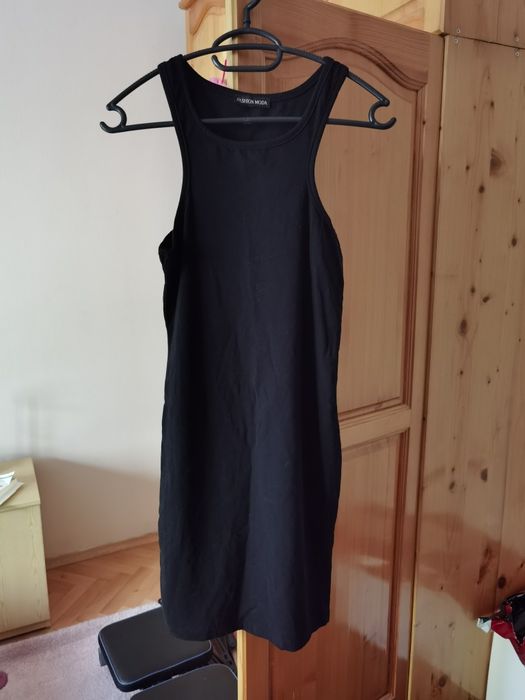 Нова черна рокля