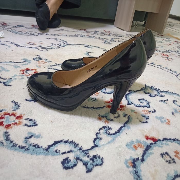 Туфли за 1000 символично