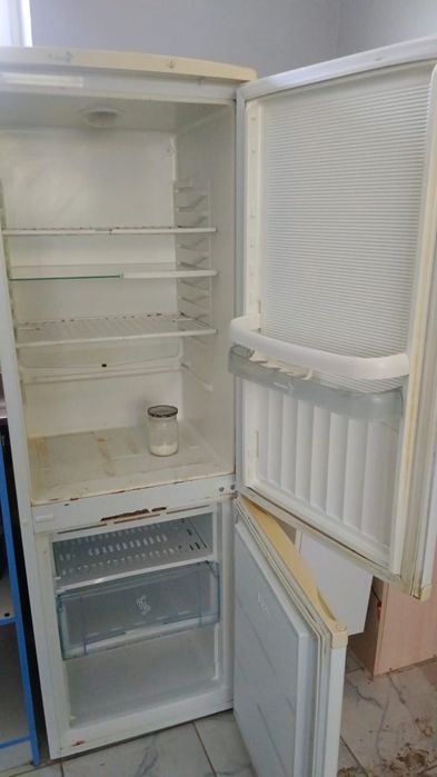 Продам холодильник
