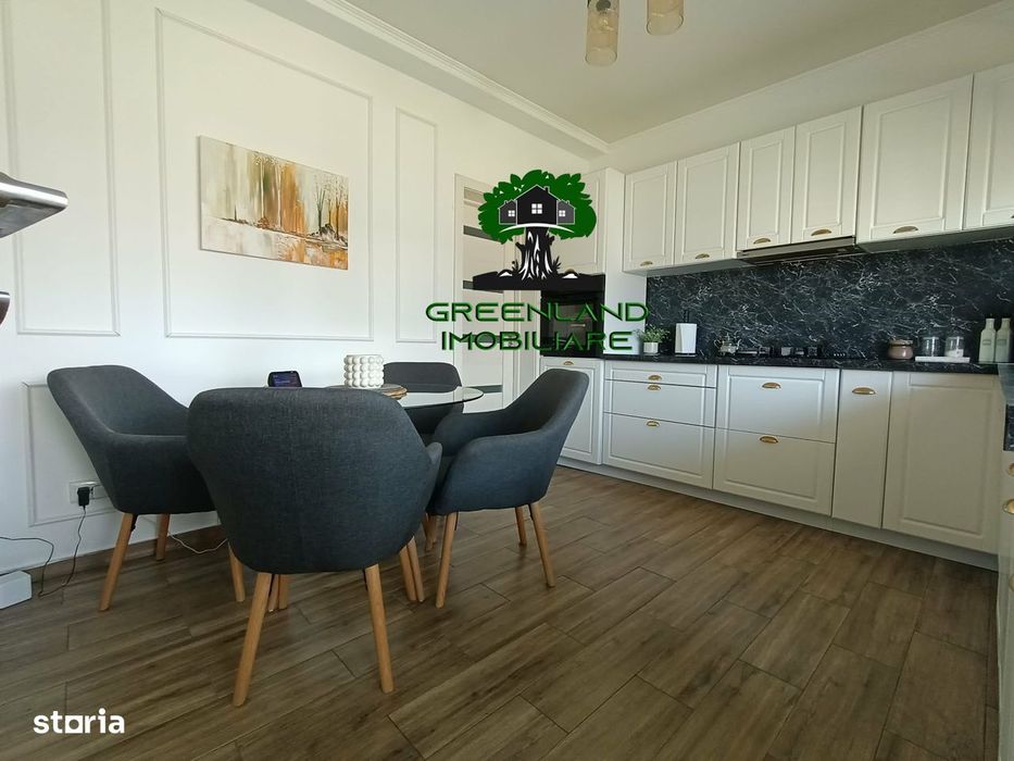 Vila 4 camere, 2 bai,154 mp, Semi Mobilata, canalizare, asfalt, Rediu