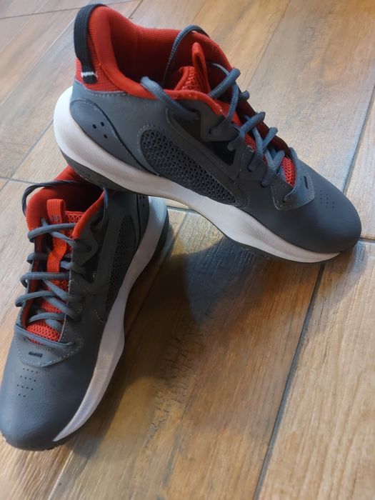Under armour обувки