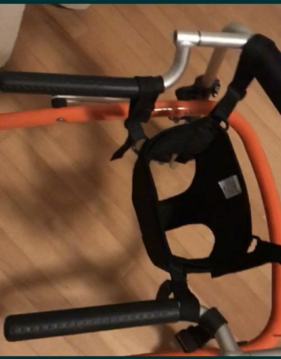 Cadru pentru persoane cu handicap/copii cu nevoi speciale