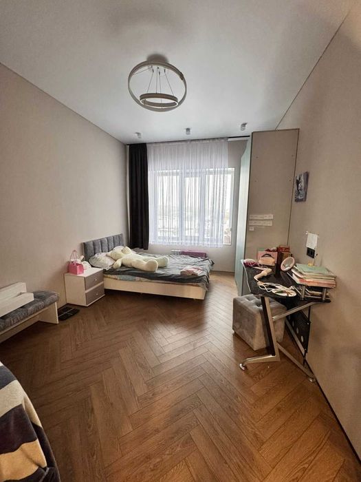 Продам 3 комнатную квартиру