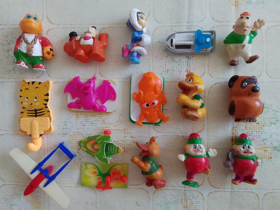 Игрушки обмен на карандаши
