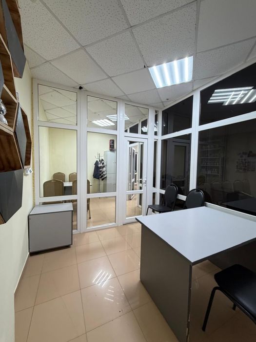 Офис на пл. М.Маметова