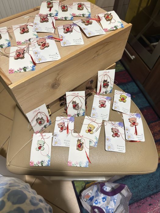 martisor  si diverse cadouri pt 1-8 martie