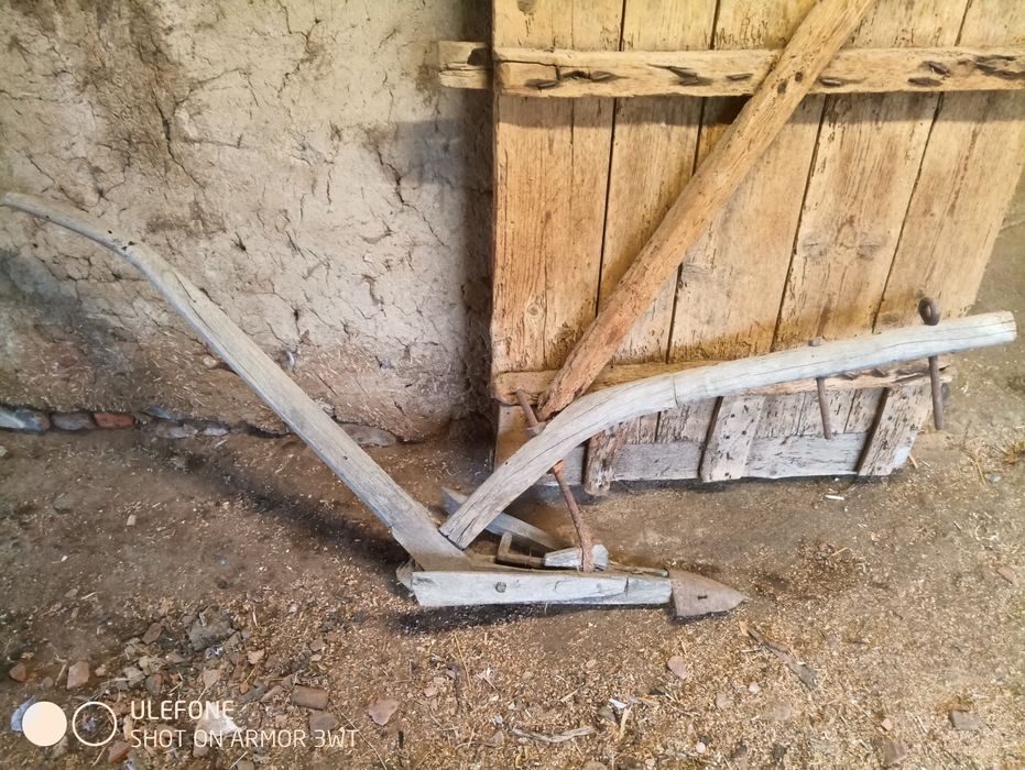 Старинни селски инструменти и вещи