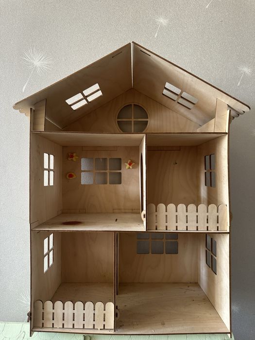 Домик для кукол деревянный