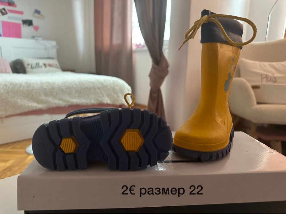 Лотове играчки, дрехи продавам, подарявам