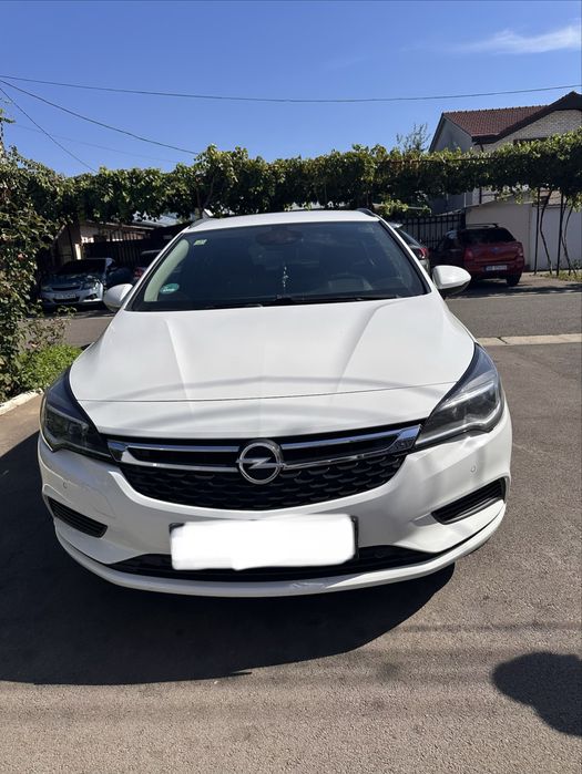 Vând Opel Astra break 2018