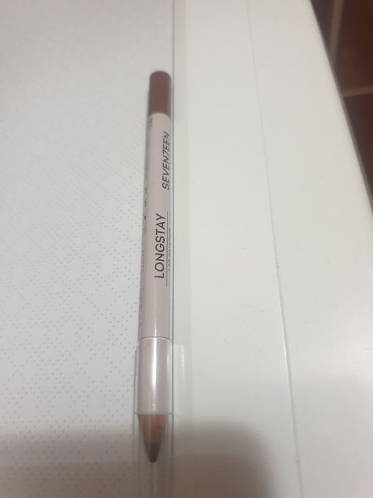 Creion Buze Longstay Lip Shaper 17 Toffee 1.14g Seventeen