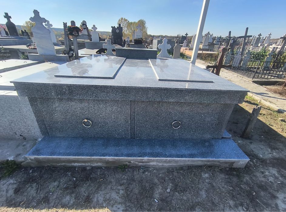 Constructii monumente funerare, Mozaic, Marmura, Granit. Cruci!