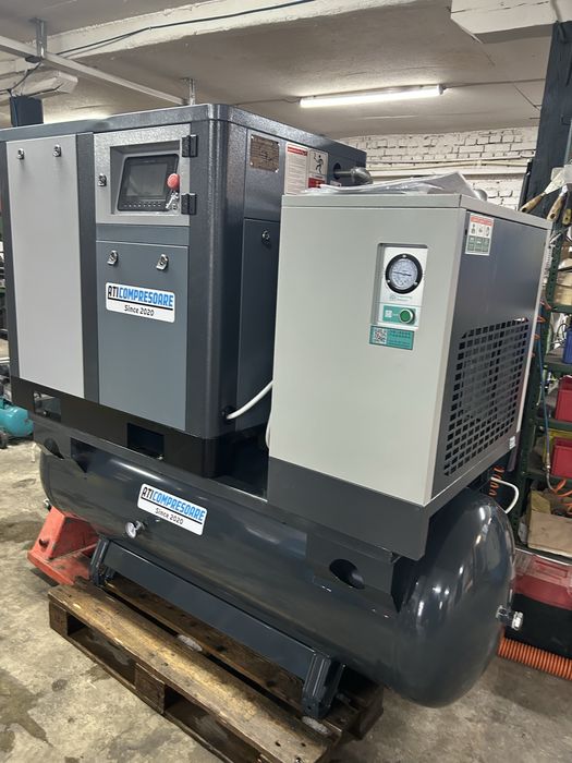 Compresor cu surub 11 kw compact