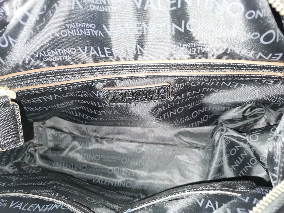 Оригинални Чанти Valentino!!