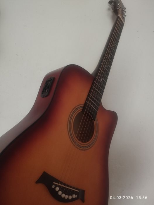 Gitara satiladi razmer 39 taza gitara
