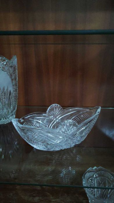 Хрустальные вазы , новые , произв-ль завод Миконд Ташкент и импорт.