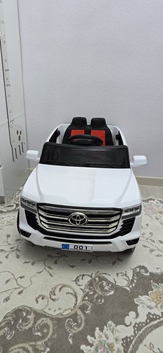 Продам машина детская