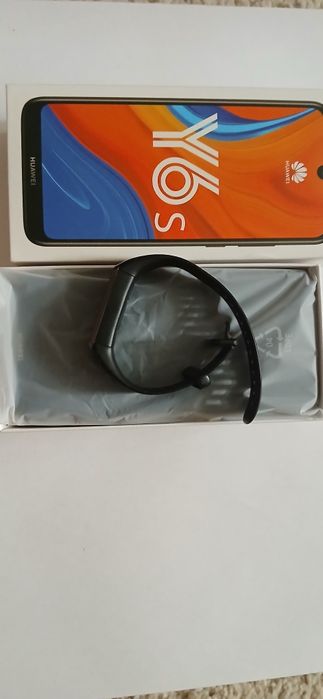 Huawei y6 și band 4