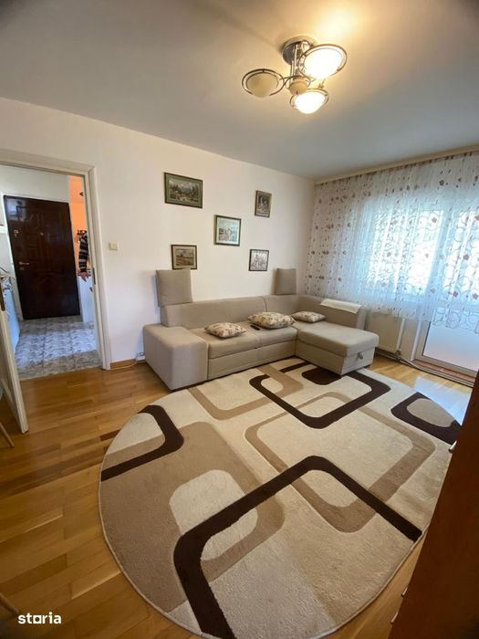 Apartament primitor, mobilat si utilat,zona Restaurant Miorita