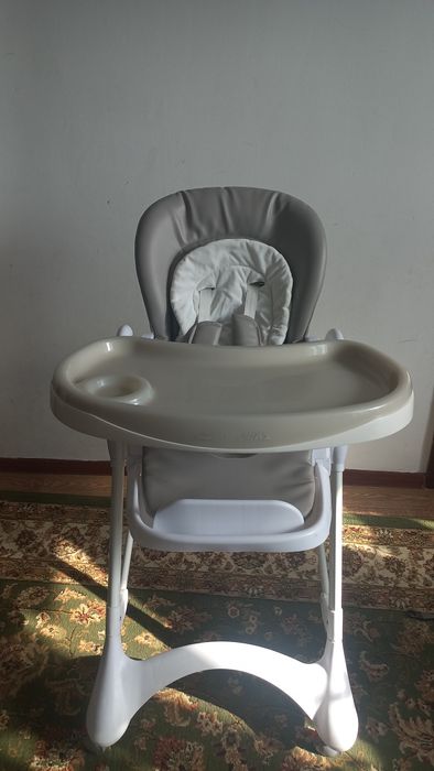 Стол для кормление