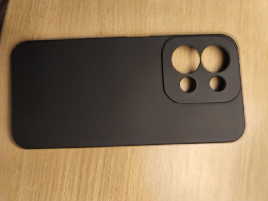 Продавам кейс за Xiaomi 15 C