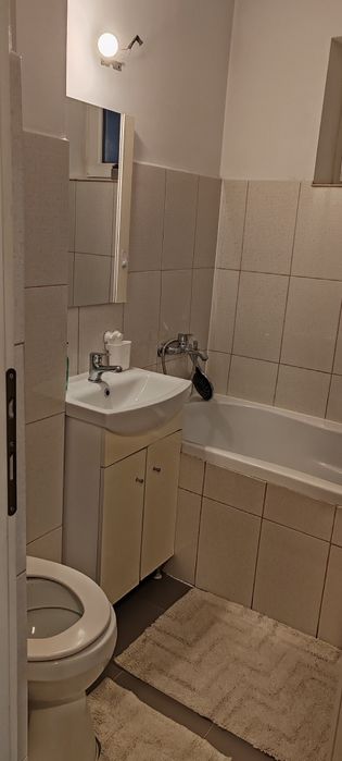 Inchiriez apartament 2 camere