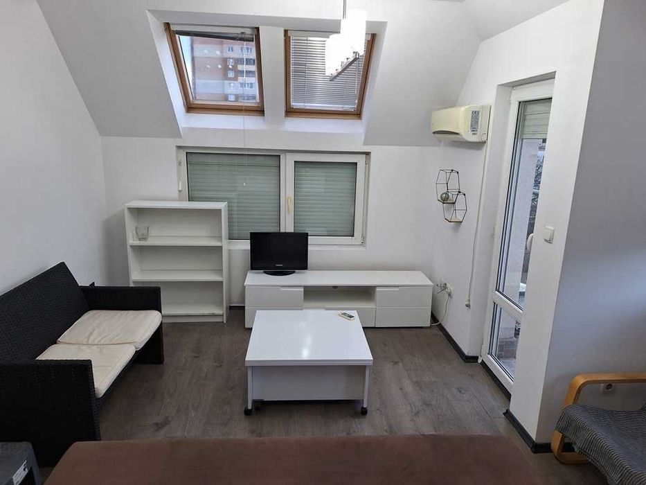 Дава се под наем Едностаен апартамент в София, Надежда 4 - 45 кв.м за 299 € - Снимка #2